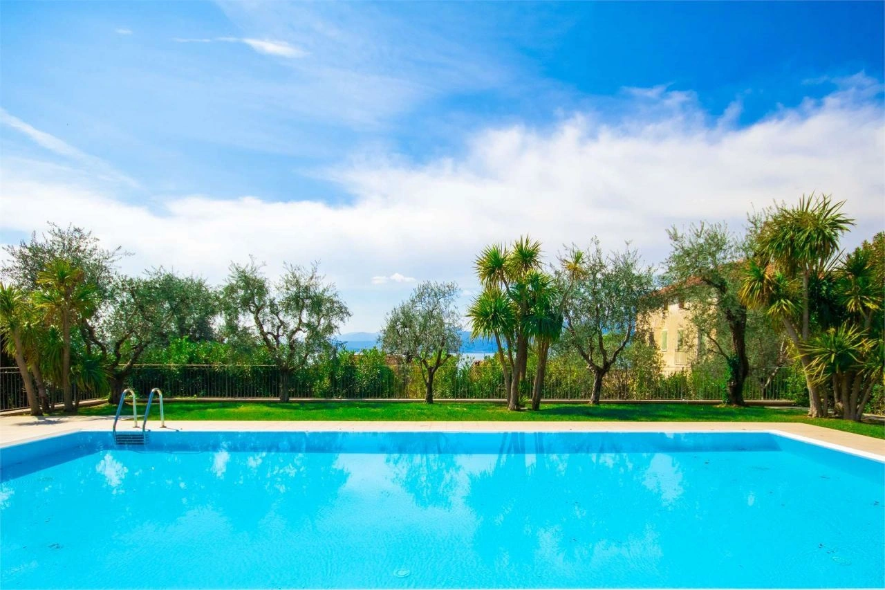 Villa 3+1 in Torri del Benaco