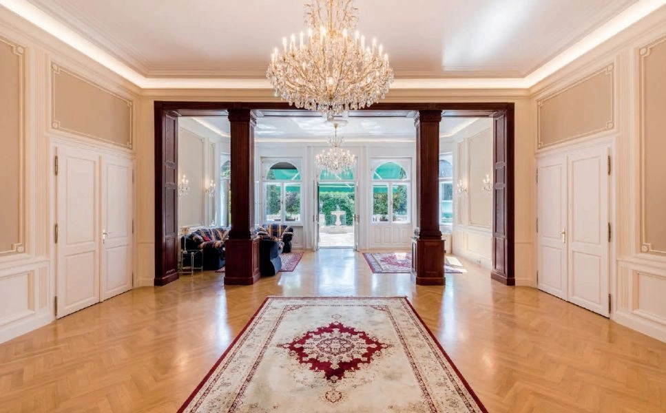 Budapeşte'nin elit bir bölgesinde yüzyıl eski bir şato