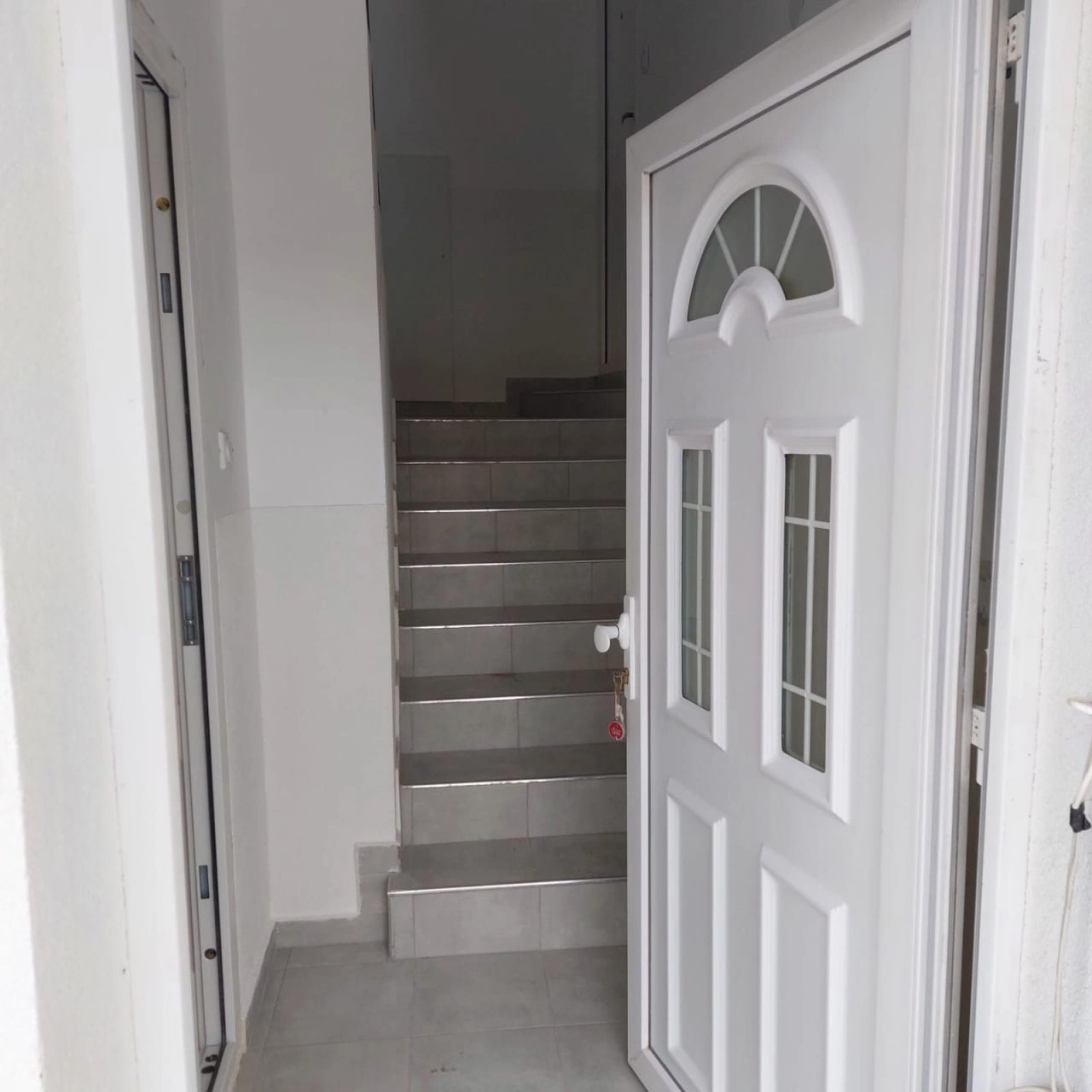 Apartamento en un nuevo edificio en una zona tranquila en Nis, Serbia