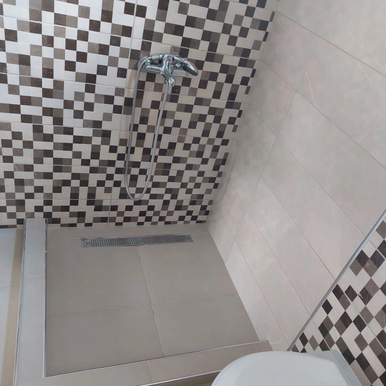 Apartamento en un nuevo edificio en una zona tranquila en Nis, Serbia