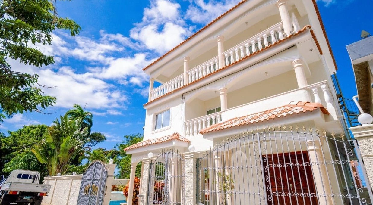 多米尼加 · 普埃尔托普拉塔近山 5+1 别墅