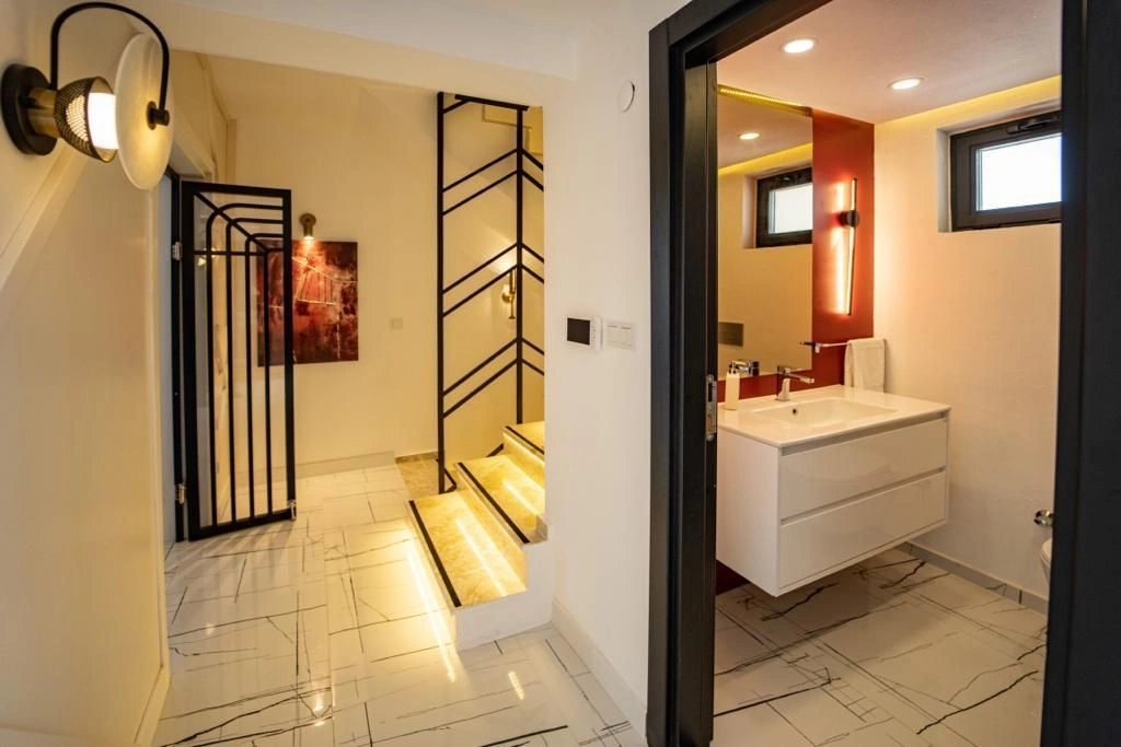 Вилла 5+1 в Фетхие в районе пляжа Олюдениз