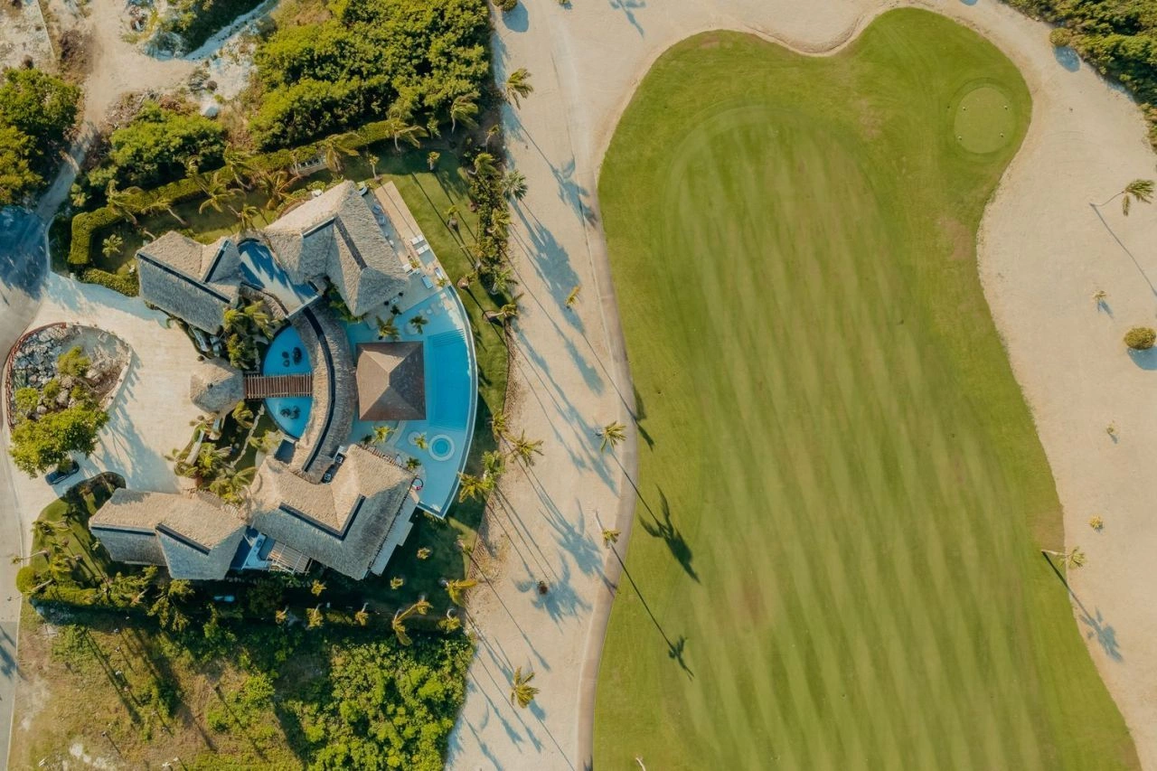 Villa sulla prima linea a Cap Caen con accesso all'oceano, Repubblica Dominicana