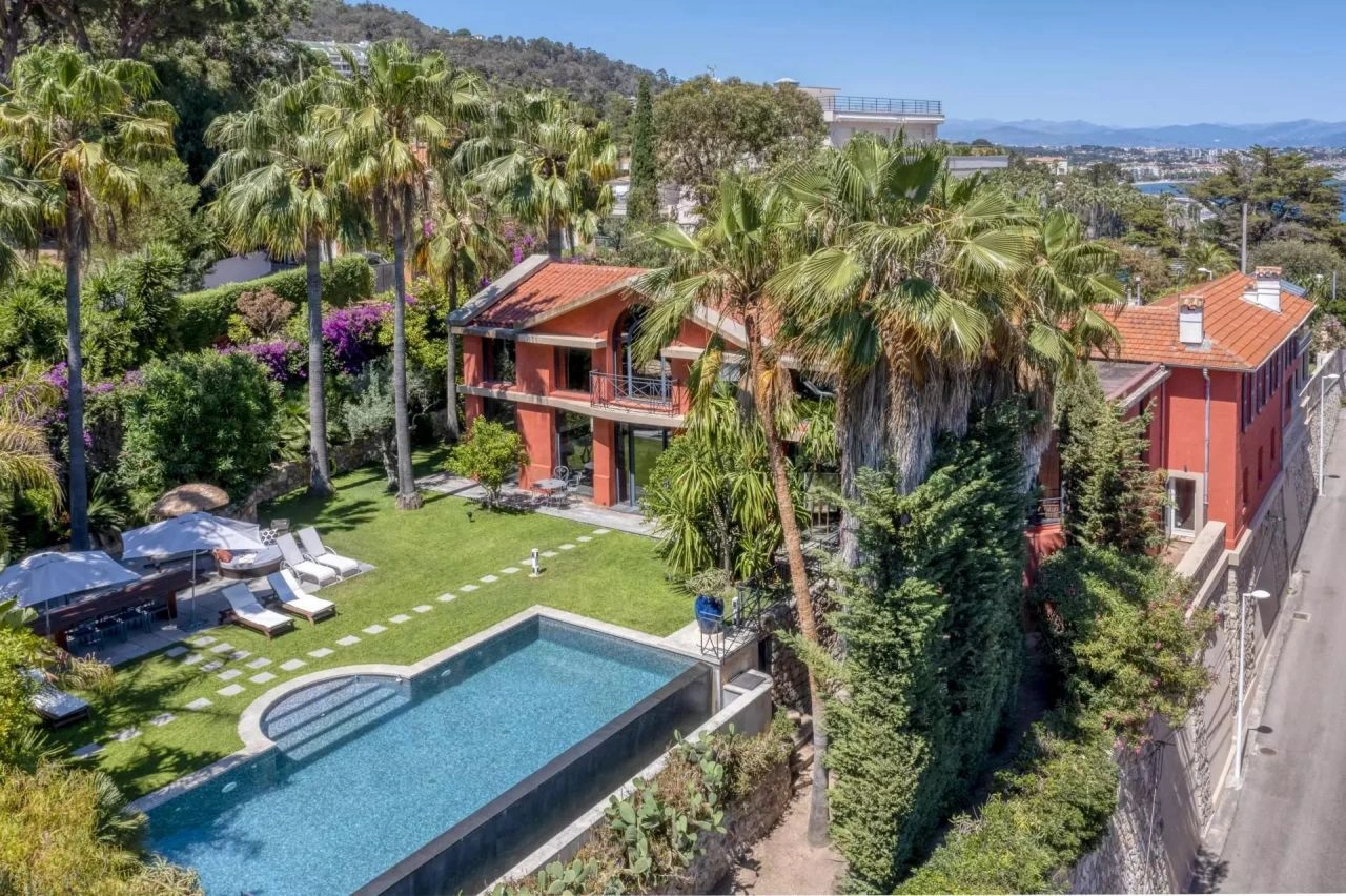 Villa 5+1 en la zona La California de Cannes, Francia