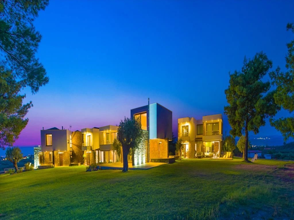 Villa al mare a Sithonia per 1827k € ✅ proprietà in Grecia