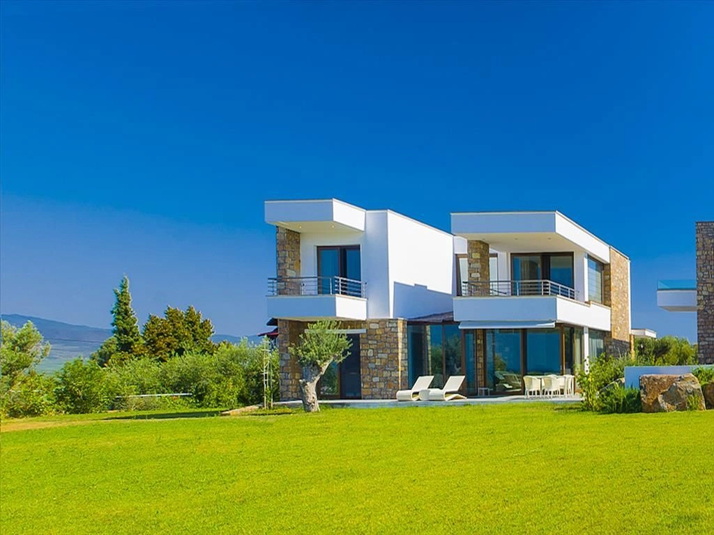 Villa al mare a Sithonia per 1827k € ✅ proprietà in Grecia