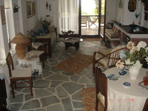 卡桑德拉半岛三层别墅,建筑面积300 m²