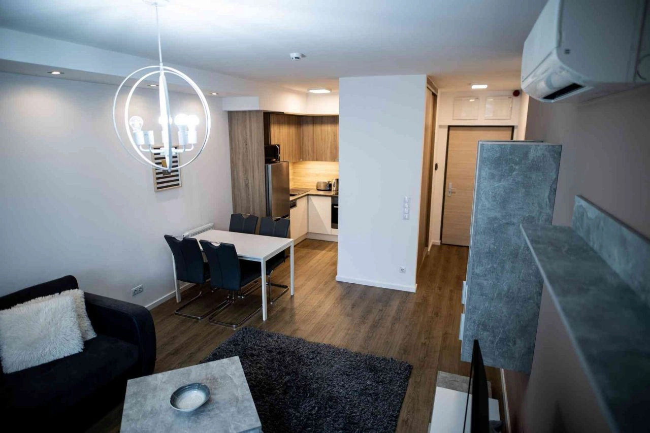 Resmedilmeye değer bir yeşil caddede 66 m2 daire