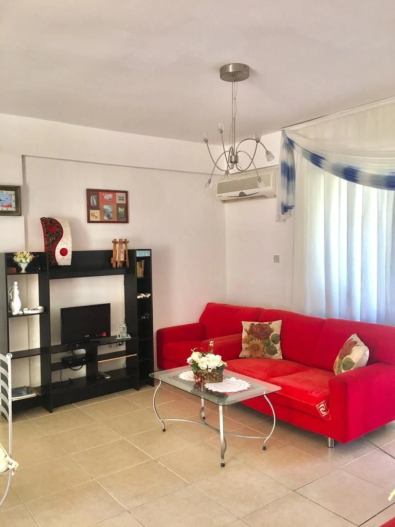 Apartment 2+1 with access to the pool