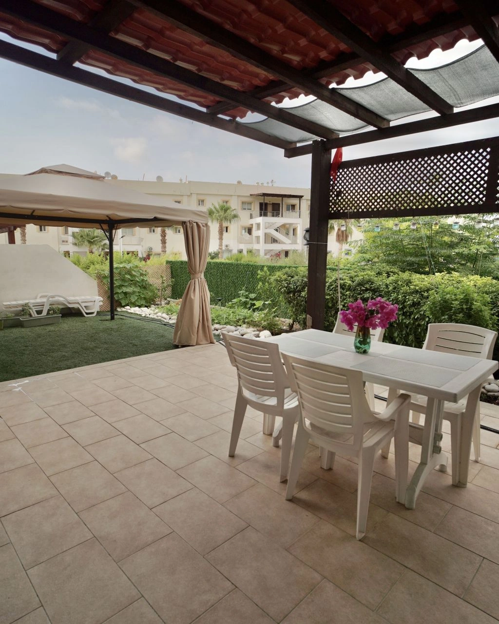 100 m² Wohnung in Famagusta mit Meerblick