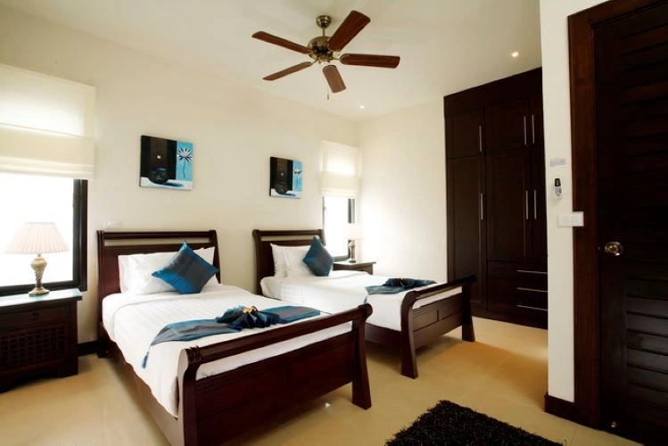 Grande villa de 450 m2 avec vue sur la montagne, Phuket