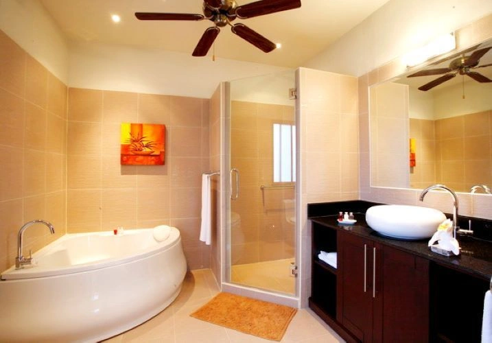 Grande villa de 450 m2 avec vue sur la montagne, Phuket