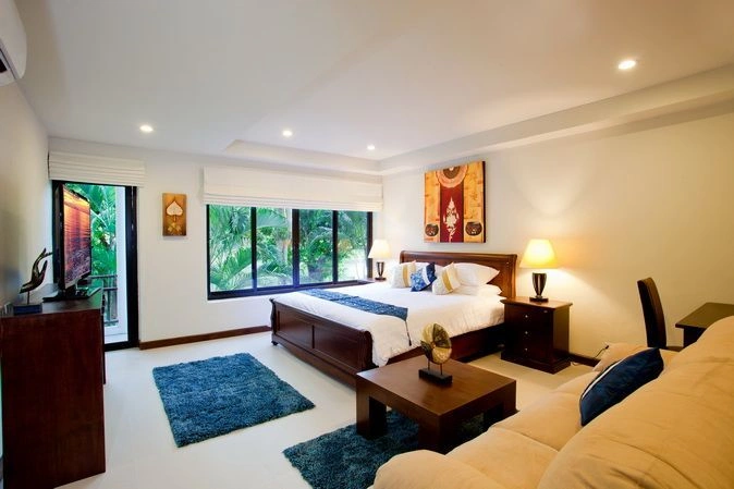 普吉岛奈汉海滩精美联排别墅,200 m2