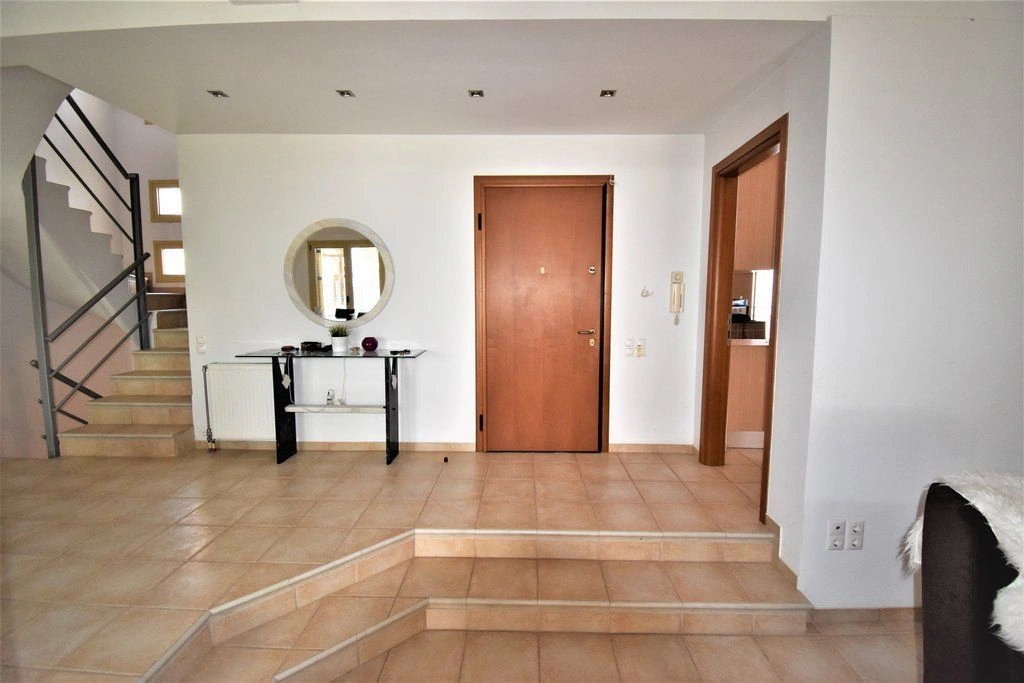 Luxurious maisonette 224 m2