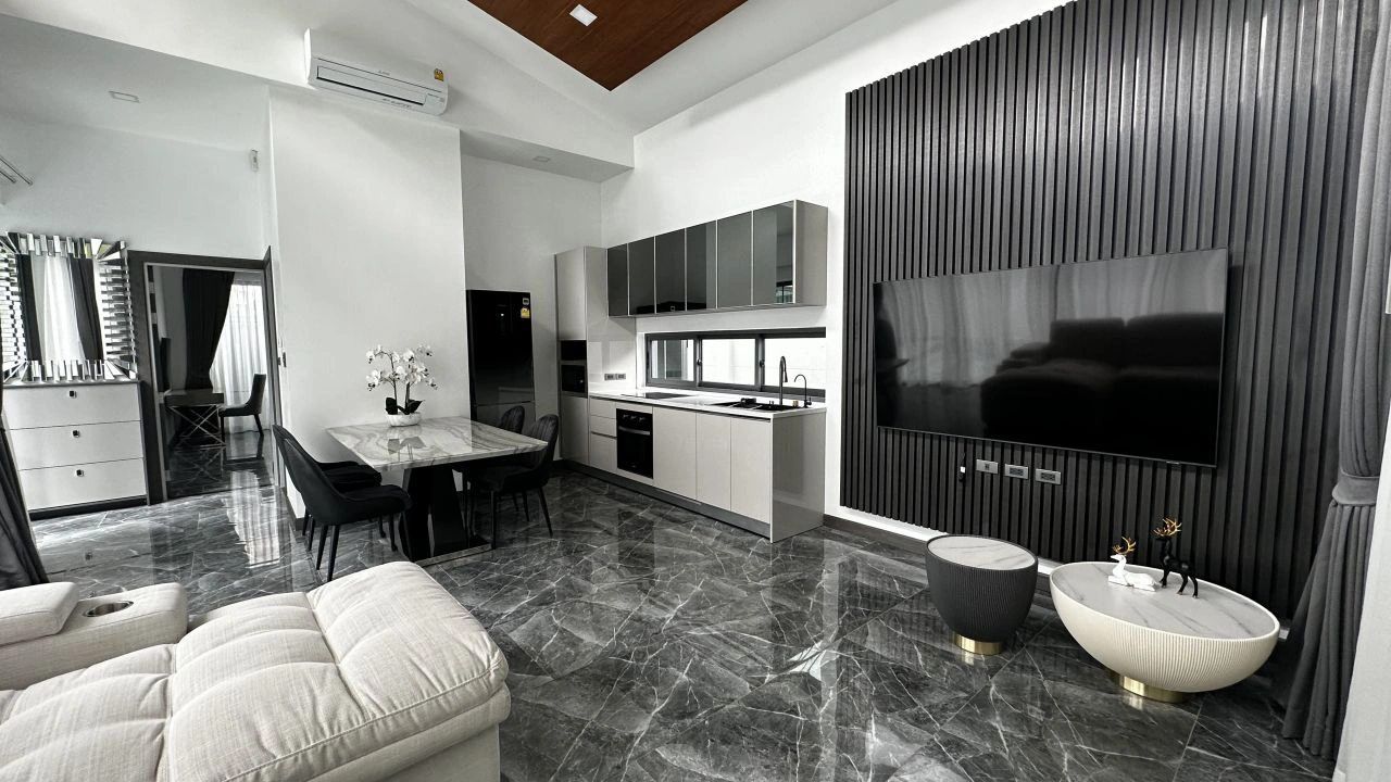 Cozy villa 129 m2 on Nai Harn beach, Phuket