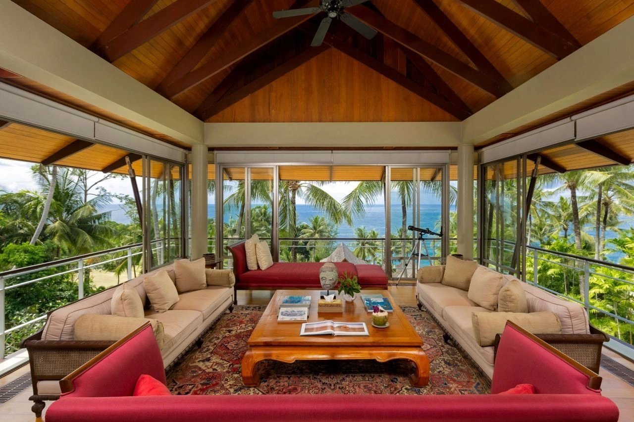 Luxury villa 836 m2 on Nai Thon Beach