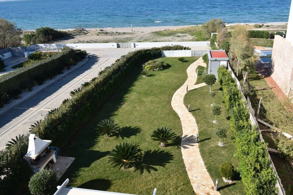 Villa 181 m2 in Loutraki