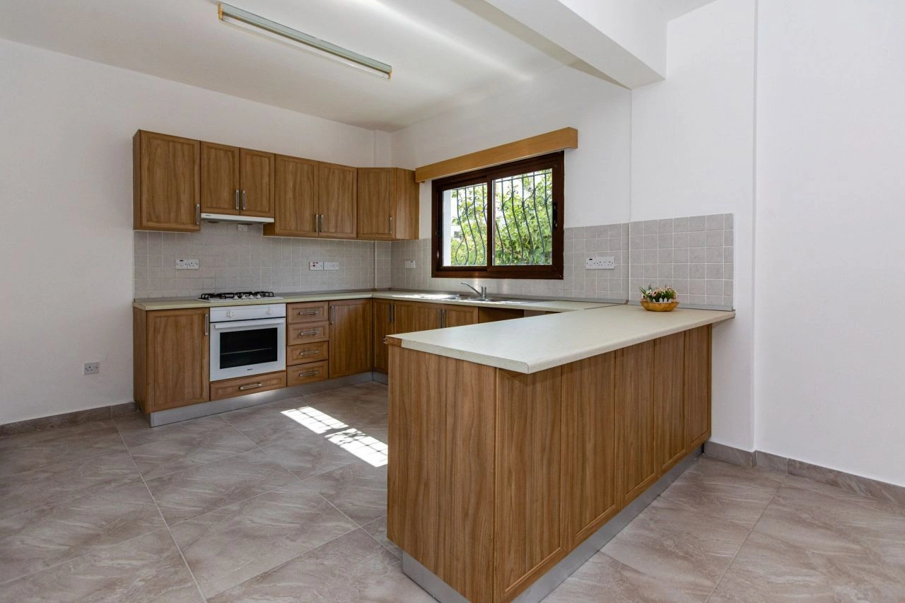 Luxury villa 4+1 on the sea