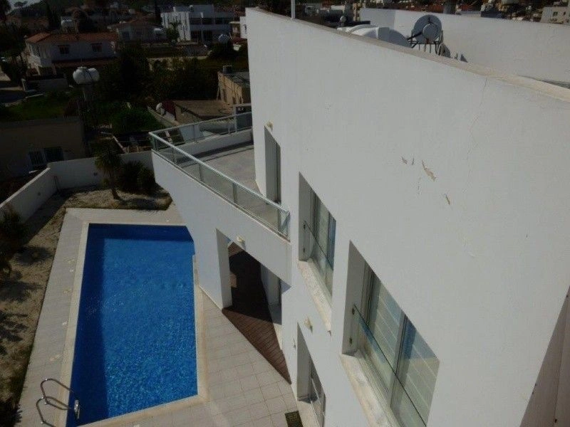 فيلا مريحة 320 م² في لارنكا