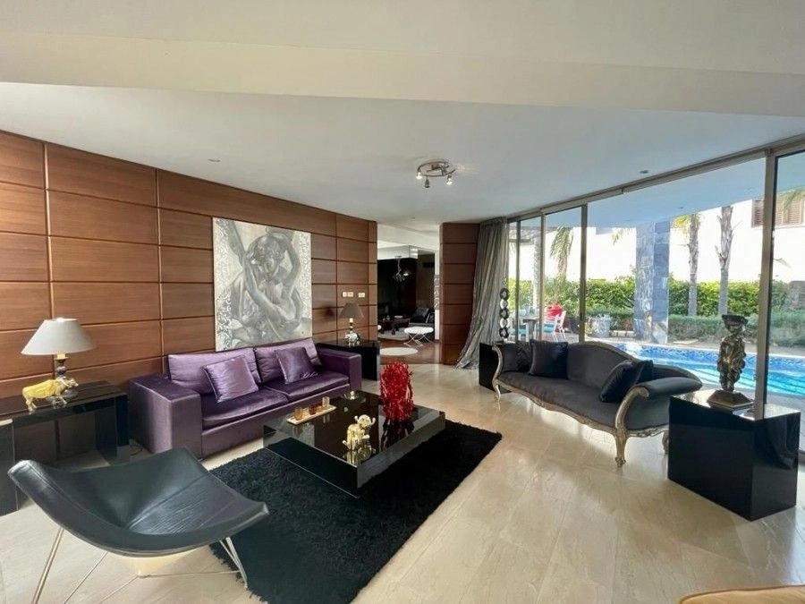 Stilvolle Villa mit 275 m² in Larnaca