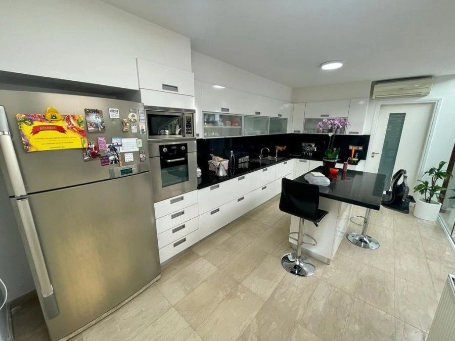 Villa elegante di 275 m2 a Larnaca