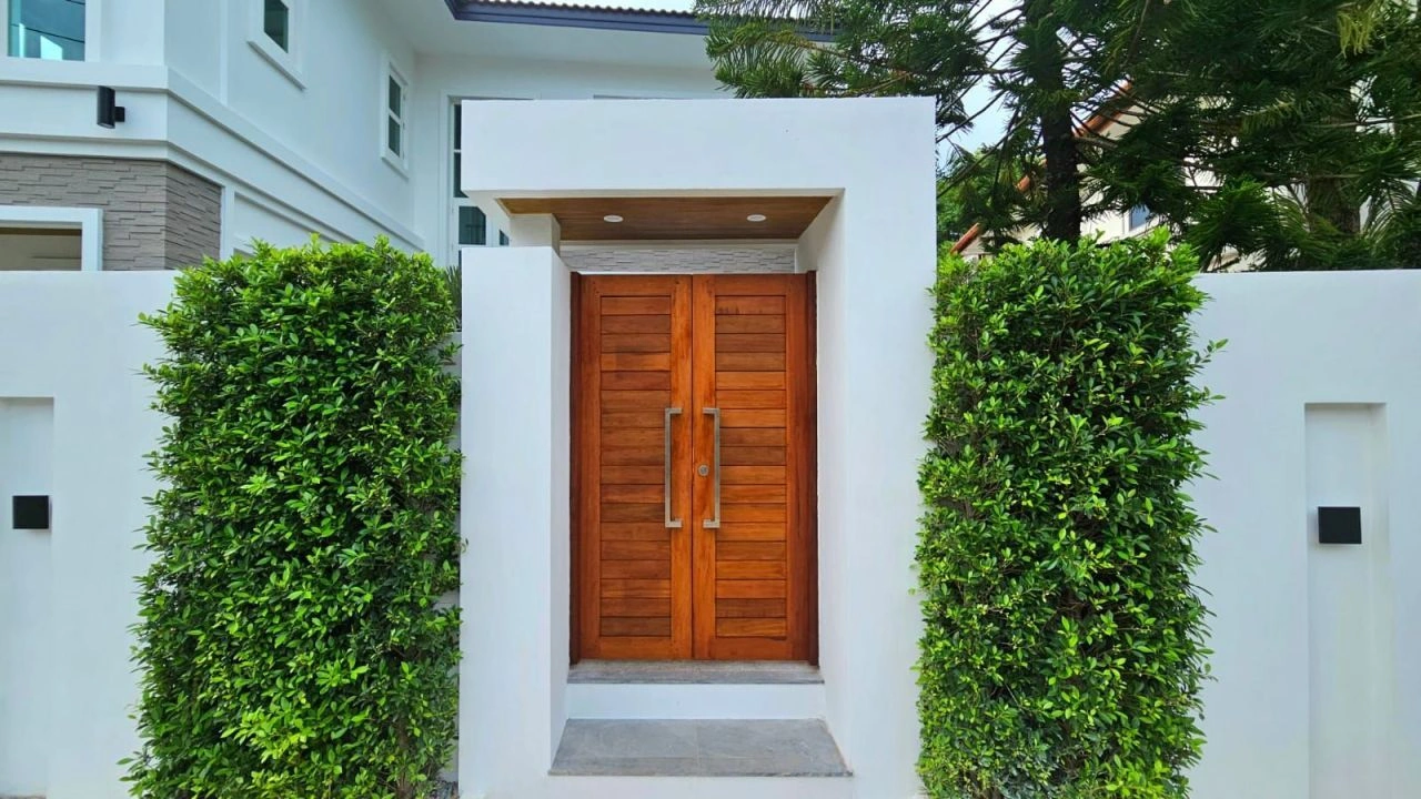 舒适安全的普吉岛5+1户型别墅