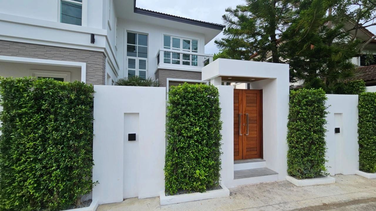 Confortável, segura casa 5+1 em Phuket