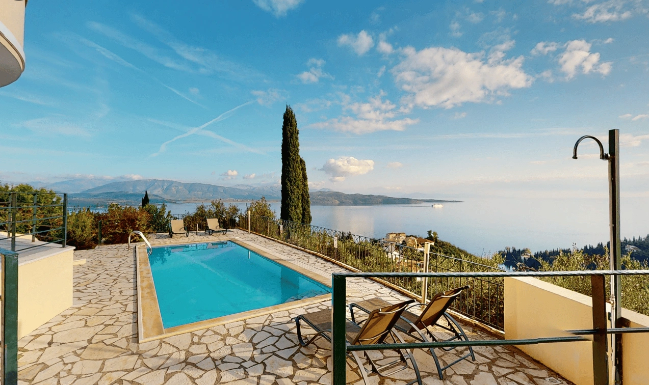 Villa 135 m2 on the island of Corfu