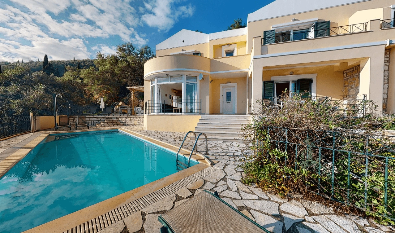 Villa 135 m2 on the island of Corfu