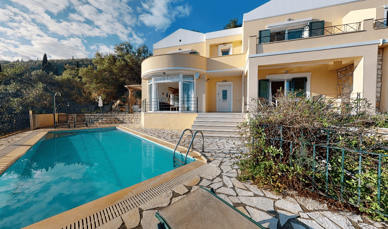 Villa 135 m2 on the island of Corfu