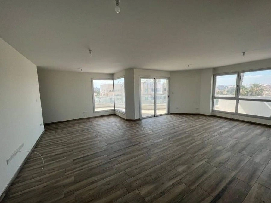 Wunderschönes Penthouse mit 142 m² in Larnaca