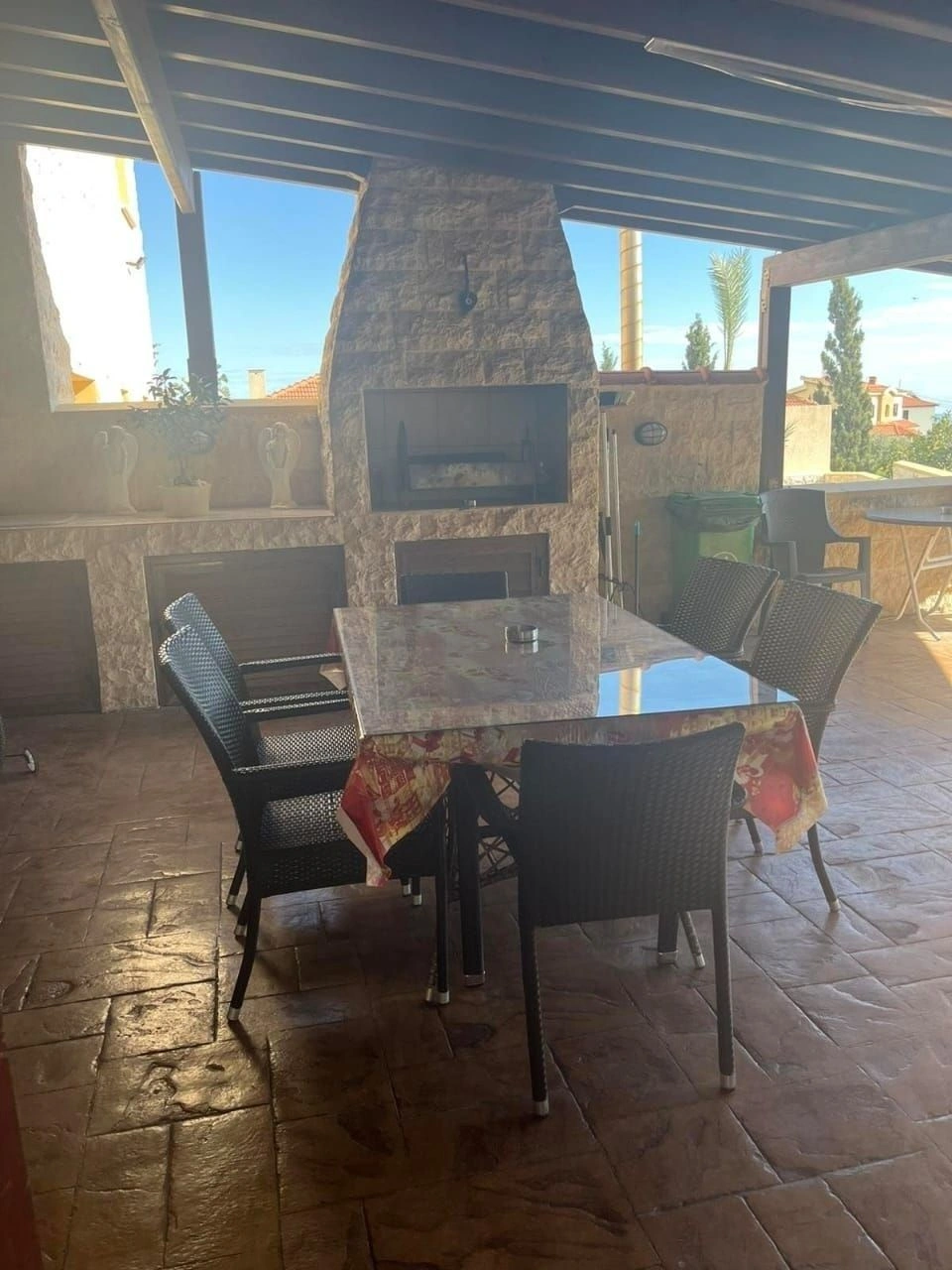 Schönes Bungalow 400 m2 in Larnaca