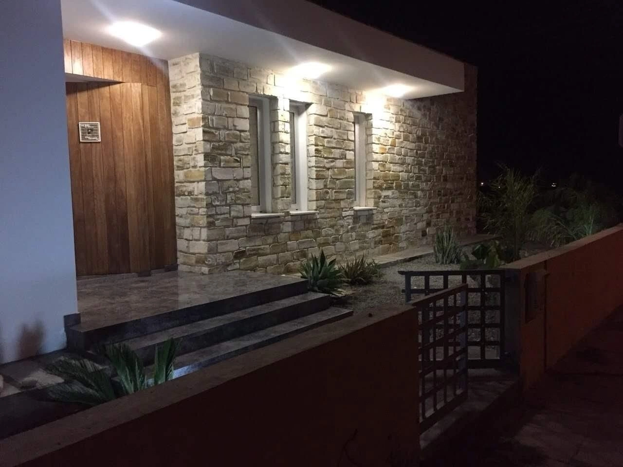 Beautiful bungalow 260 m2 in Larnaca