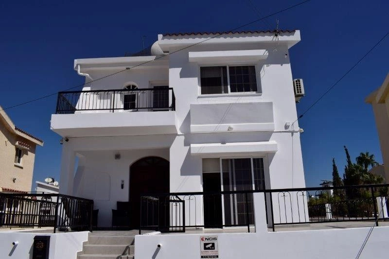 Villa Larnaca 625k € ✅ compre moradia de luxo em Chipre