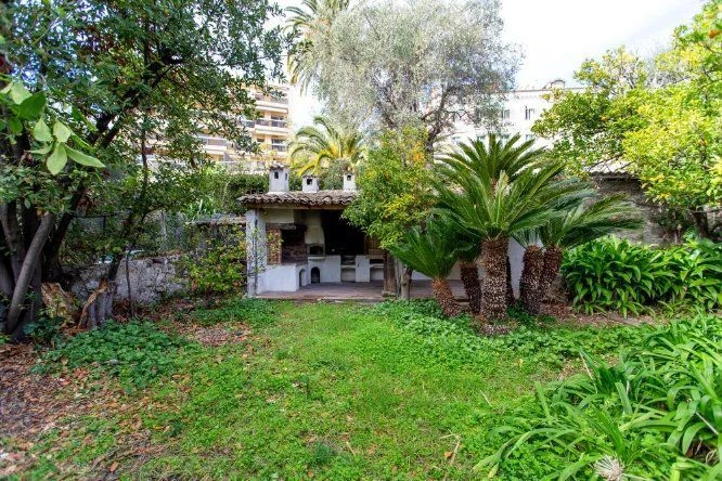 House in Beaulieu-sur-Mer, France, 355 м²