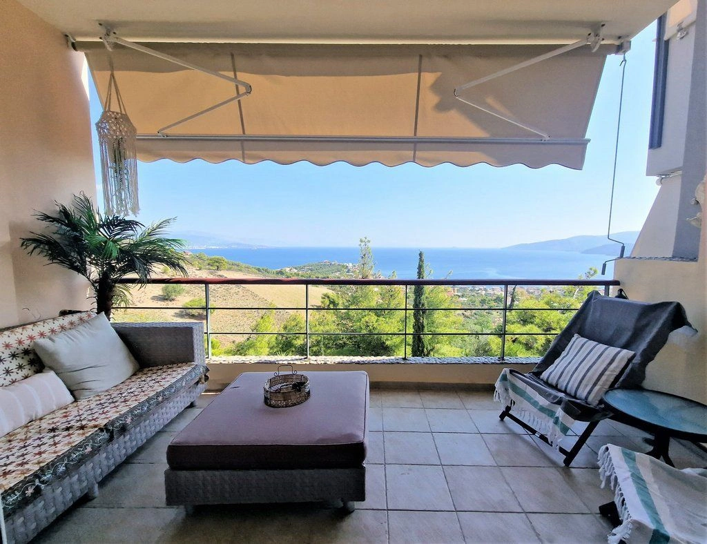 Maisonette 96 m2 by the sea