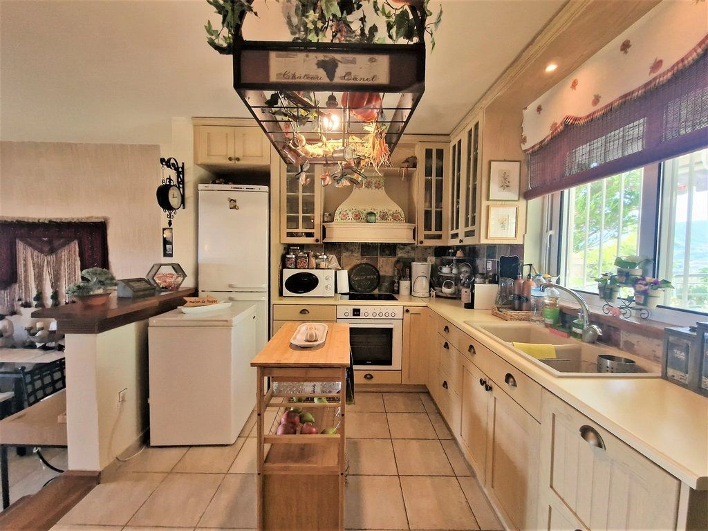 Maisonette 96 m2 by the sea