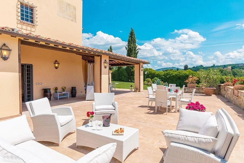 Villa 660 m2 in Florence