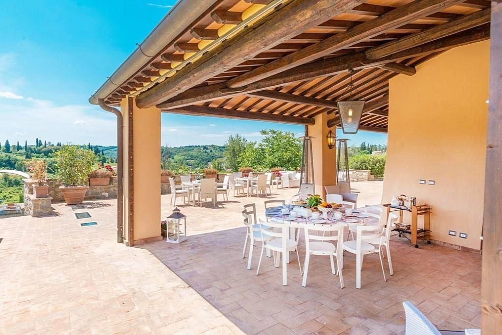 Villa 660 m2 in Florence