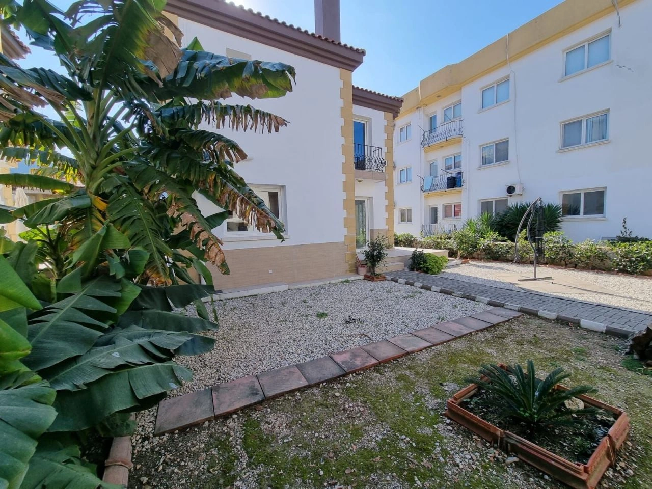 Villa 3+1 with garden in Kyrenia