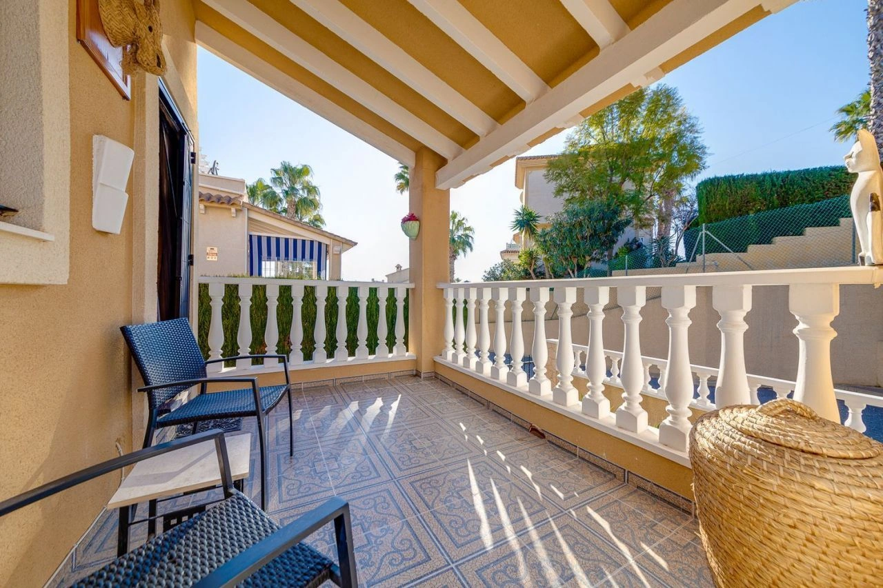 圣米格尔德萨利纳斯 121 平方米精美住宅