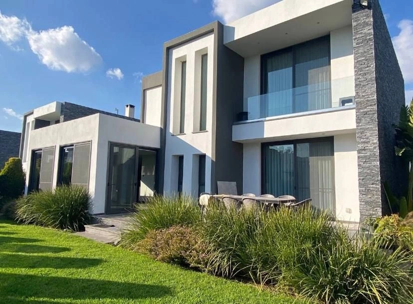 Villa 3+1 au design moderne à Famagouste