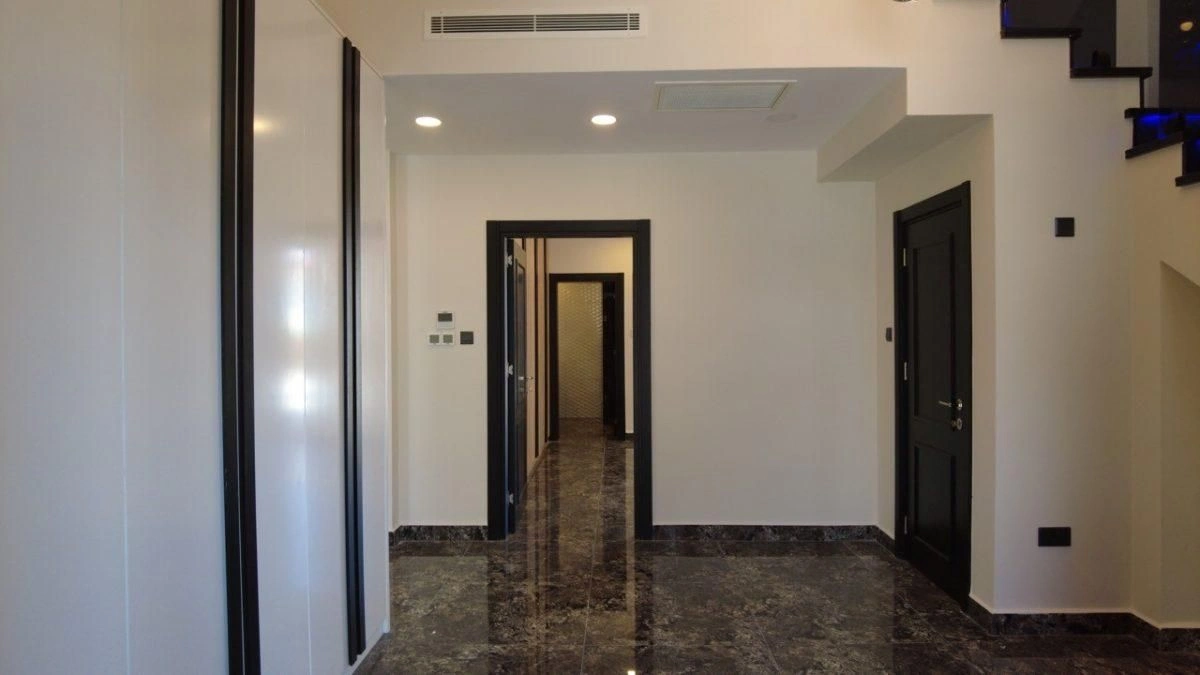 Girne, Kuzey Kıbrıs'ta havuzlu 4+1 villa