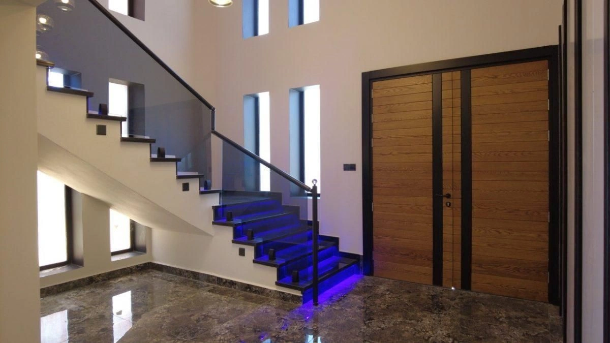 Girne, Kuzey Kıbrıs'ta havuzlu 4+1 villa