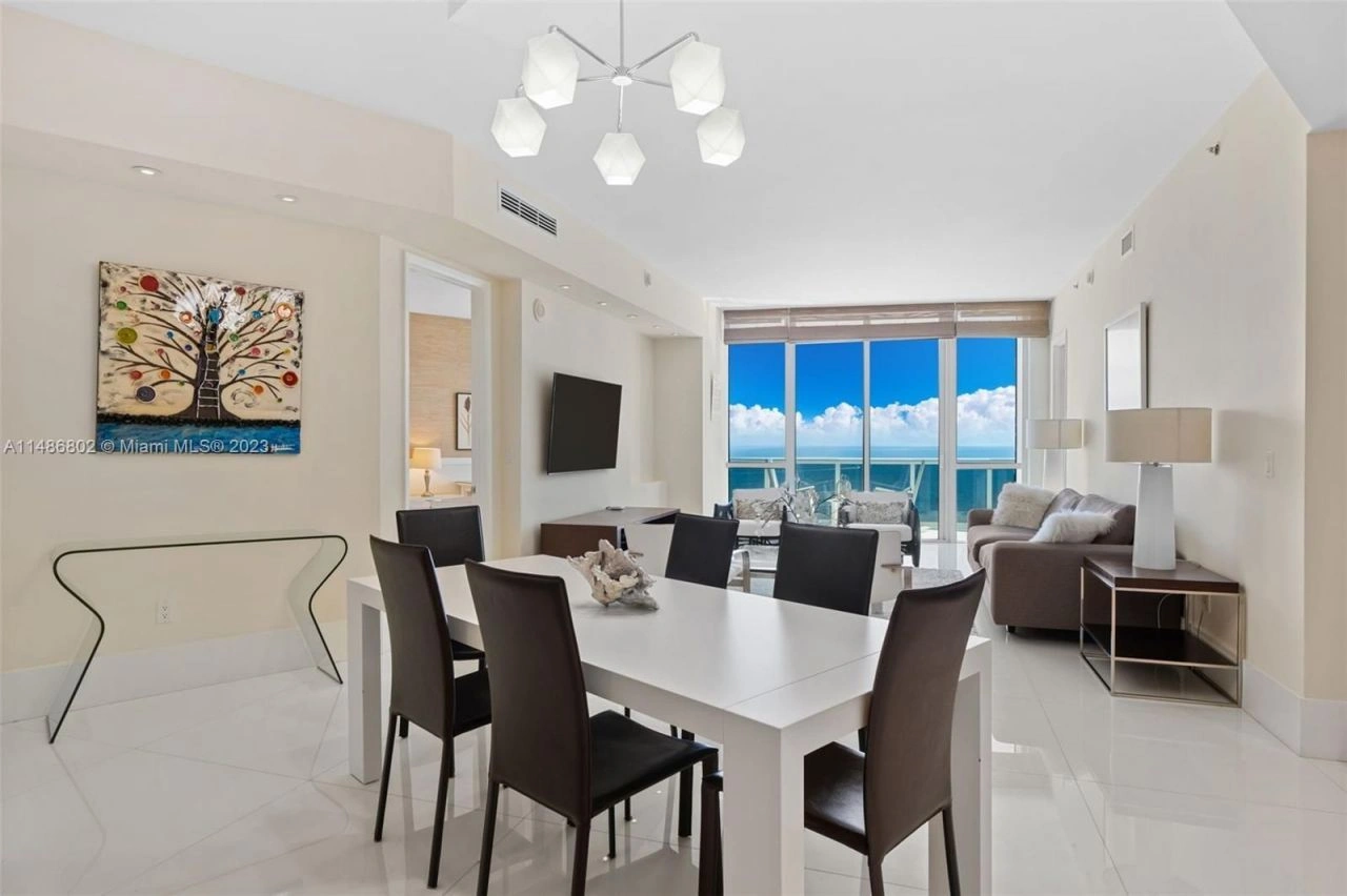 Deniz manzaralı lüks daireler Miami'de, ABD