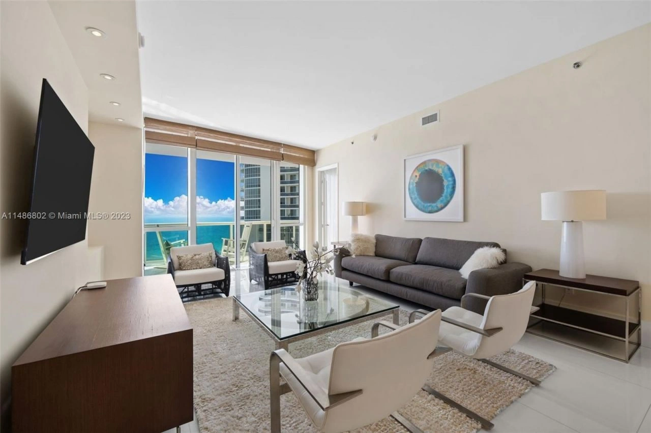 Deniz manzaralı lüks daireler Miami'de, ABD