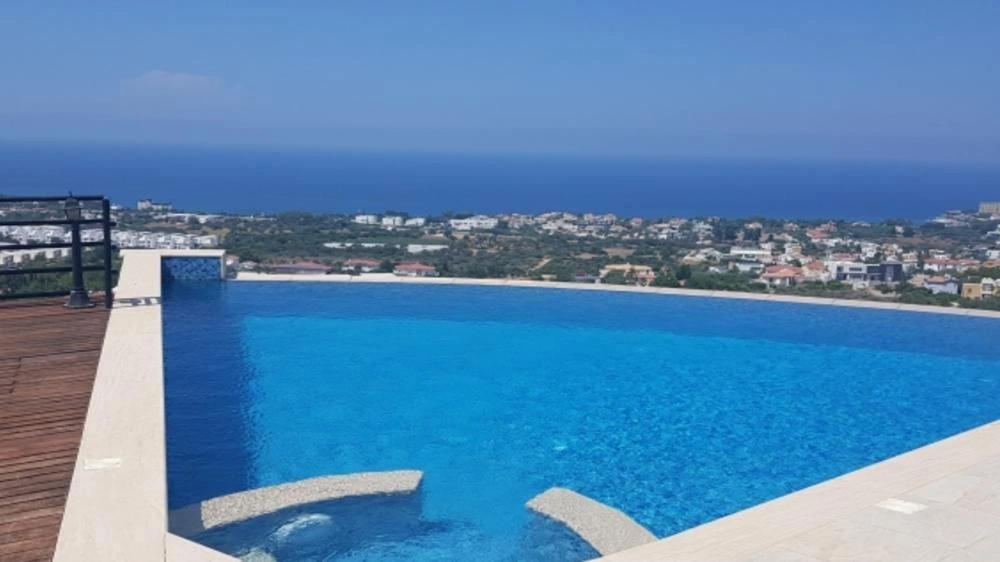 Villa in Kyrenia, 4+1