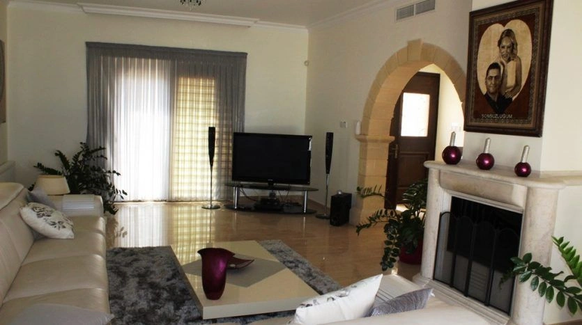 Wohnungen kaufen in Esentepe, Zypern, 410 m2, 5 Zimmer