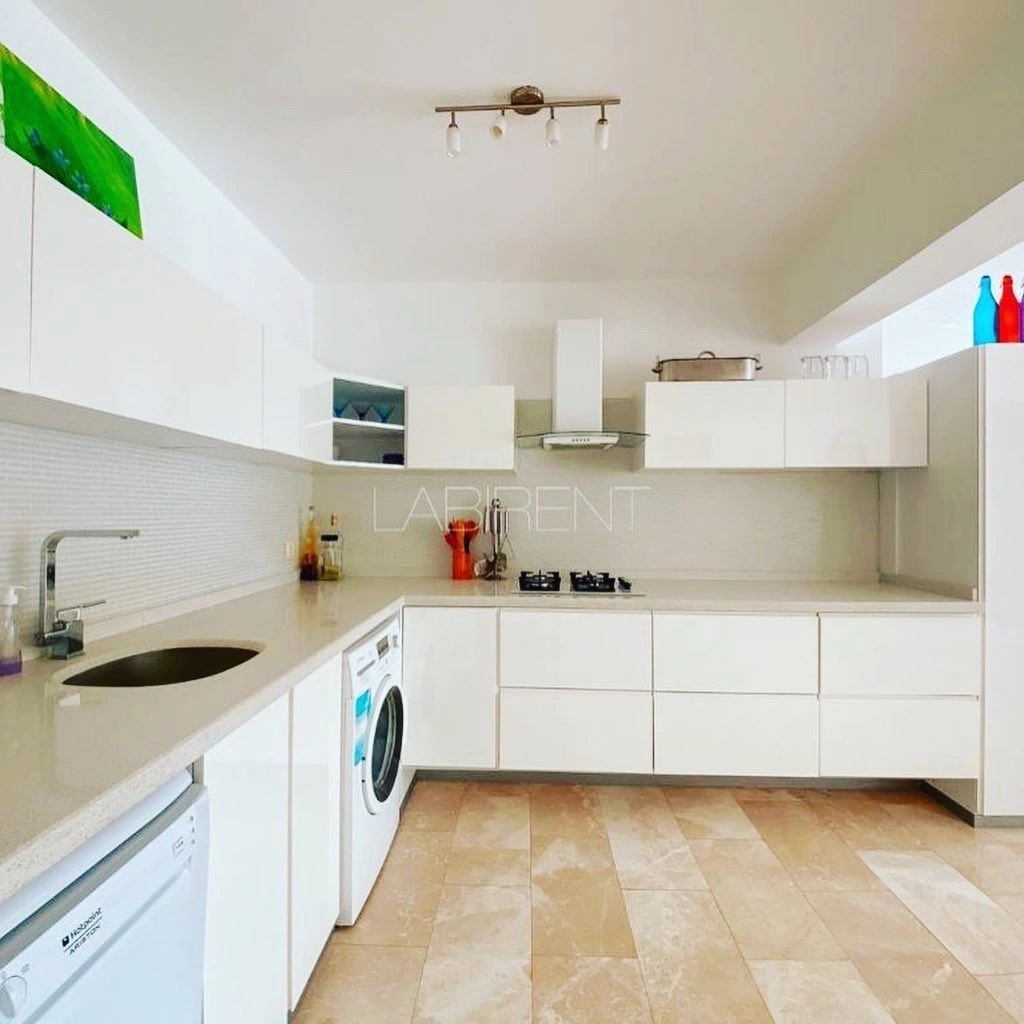 Villa meublée 4+1 dans la région d'Ovacik à Fethiye