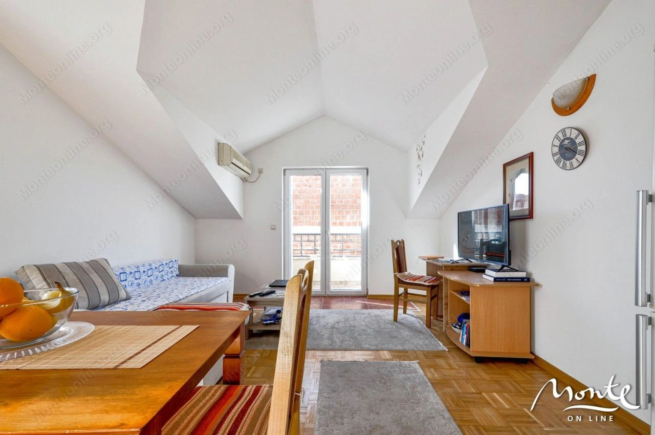 Просторная квартира 1+1 в районе Думидран